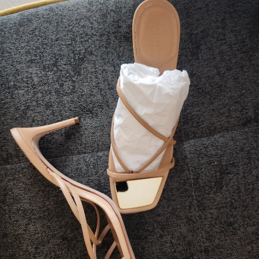 Sandal - Picture 2 of 8